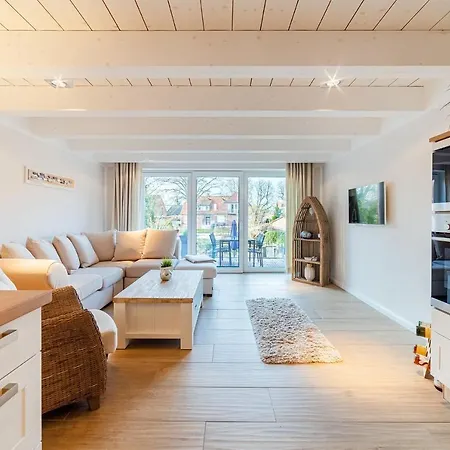 Haus Am Siel 02, Zentral Mit Eigenem Steg Holiday home *